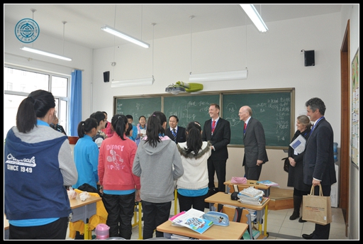 说明: http://www.newvision-optical.com/news/photo/2013-10046.jpg