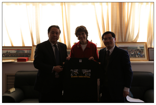 说明: http://www.newvision-optical.com/news/photo/2013-032502.jpg