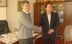 说明: http://www.newvision-optical.com/enroll%20new%20students/zimulu/images/20120420150004.jpg