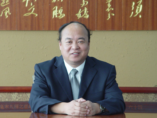 说明: http://www.newvision-optical.com/teacher-info/personal%20info/photo/lixinjia.jpg
