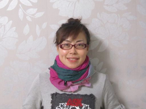 说明: http://www.newvision-optical.com/teacher-info/personal%20info/photo/caona.jpg