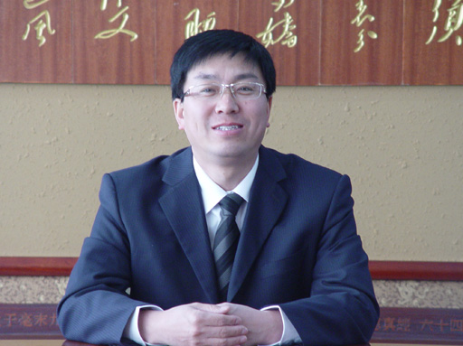 说明: http://www.newvision-optical.com/teacher-info/personal%20info/photo/mazhike.jpg