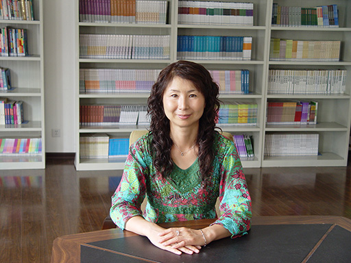 说明: http://www.newvision-optical.com/teacher-info/personal%20info/photo/liman.jpg